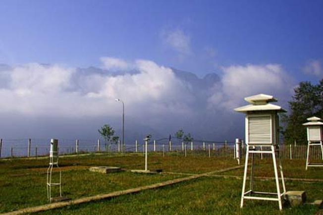 Khung cảnh thiên nhiên thơ mộng trên Trạm khí tượng thủy văn Sa Pa