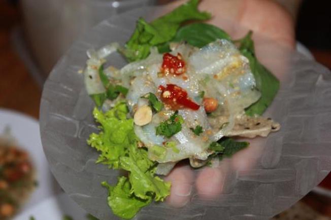 Mai fish salad with rice paper rolls