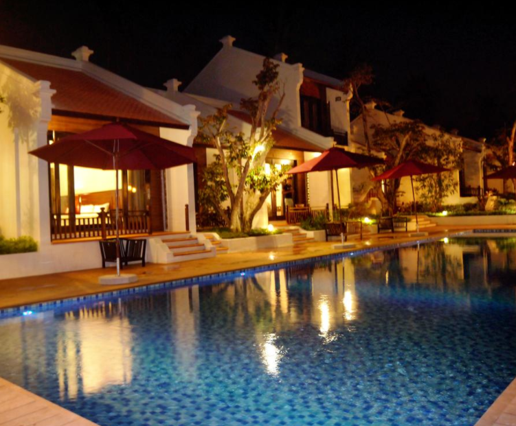 Hình ảnh khu bể bơi ngoài trời tại khách sạn Hội An Phú Quốc