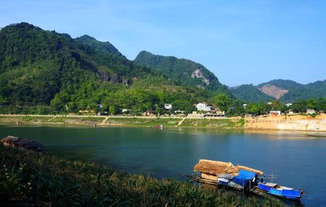 Thăm quan Sông Lô địa điểm du lịch đẹp ở Nha Trang