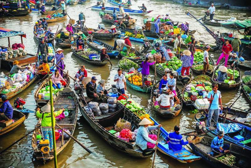 Chợ tấp nập, nhộn nhịp (nguồn sưu tầm)