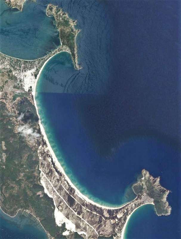 Hình ảnh bãi Từ Nham nhìn từ vệ tinh ( Ảnh Collection)