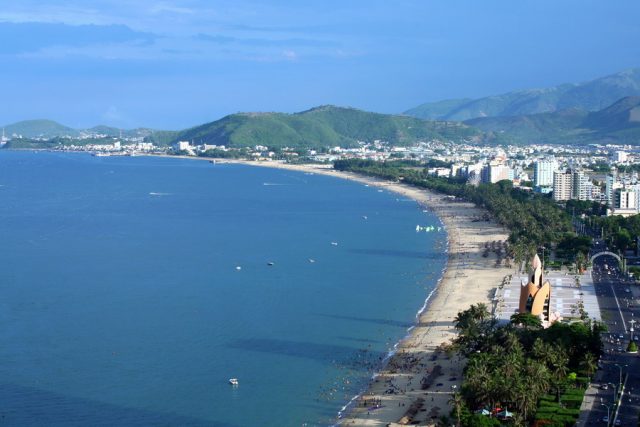 Khung cảnh bãi biển Nha Trang khi nhìn từ trên cao (Ảnh ST)