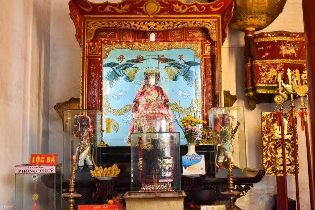Vào năm 1885, thoạt đầu để thờ Thiên Hậu Thánh Mẫu và Đức Khổng Tử, sau năm 1911 chuyển sang thờ Quan Công và Tiền Hiền (Ảnh ST)