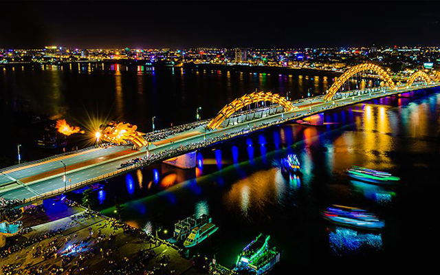 Cầu Rồng Đà Nẵng phun lửa lúc 21h00 tối cuối tuần