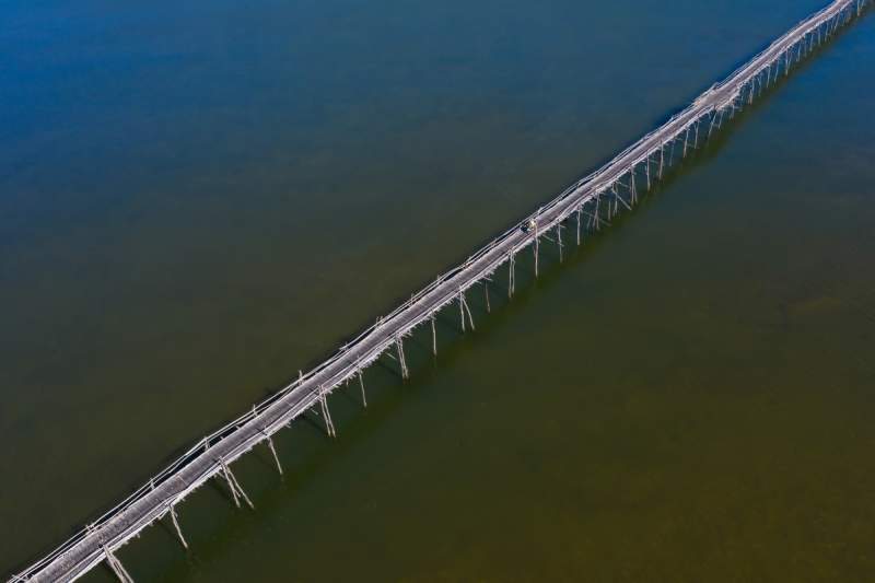 Cây cầu gỗ dài nhất Việt Nam. Hình: Cao Kỳ Nhân