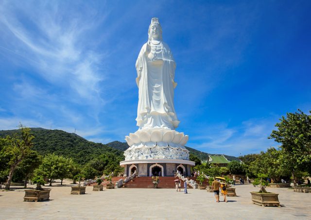The 67-meter-high Quan Am Statue in Linh Ung Pagoda (Photo ST)
