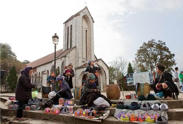 Sapa stone church