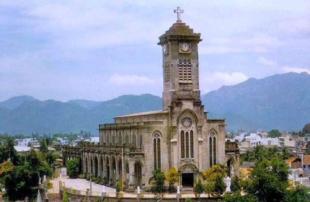 Nhà thờ Đá Nha Trang