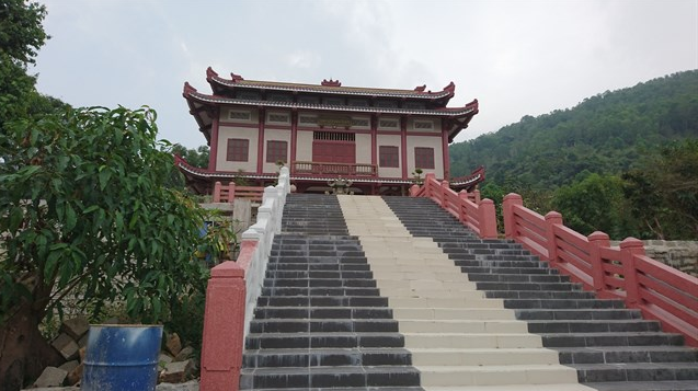 Tham quan chùa Linh Sơn Bửu Thiền