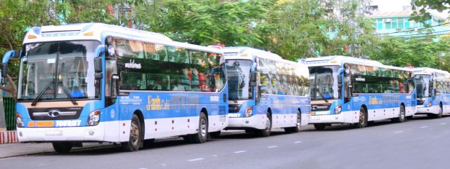 Xe khách từ các thành phố lớn đi Nha Trang cũng rất nhiều (Ảnh ST)